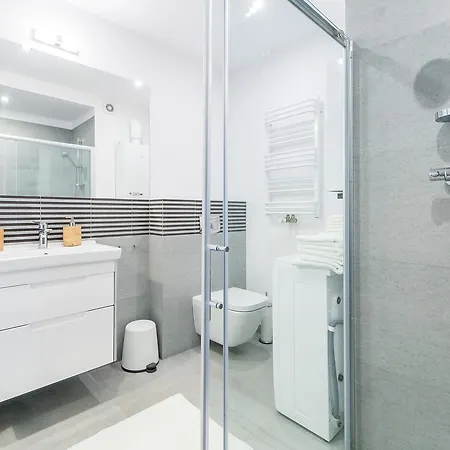 Equilibrium アパート ウストロニエ・モルスキエ